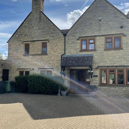 Cotswolds Luxury House In Central Bourton Large Sleeps 2-11. Pet Friendly. Екстериор снимка