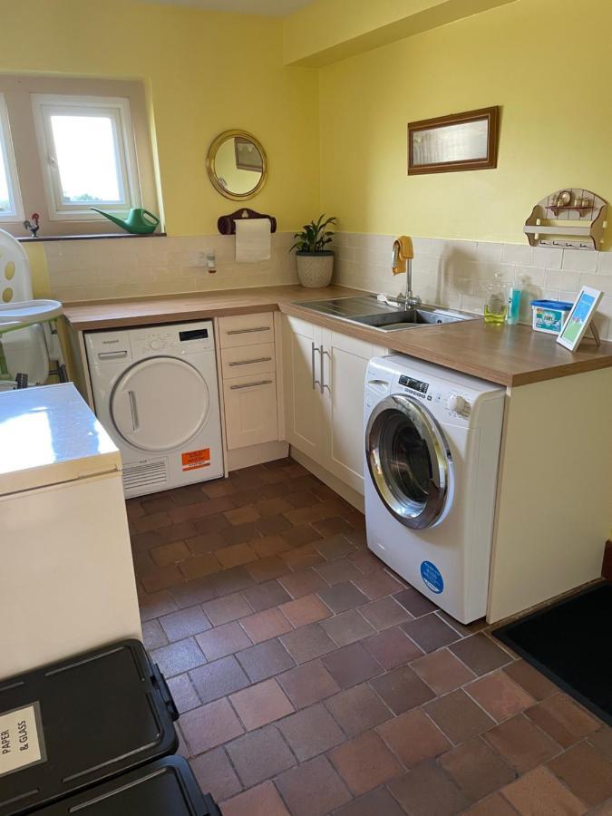 Cotswolds Luxury House In Central Bourton Large Sleeps 2-11. Pet Friendly. Екстериор снимка