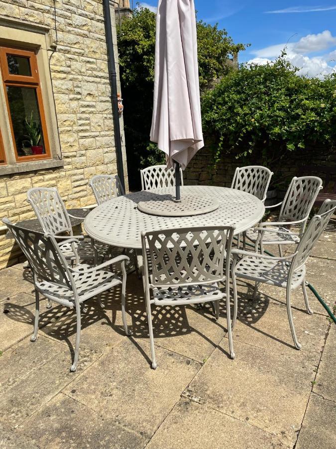 Cotswolds Luxury House In Central Bourton Large Sleeps 2-11. Pet Friendly. Екстериор снимка