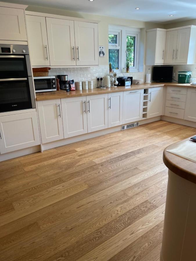 Cotswolds Luxury House In Central Bourton Large Sleeps 2-11. Pet Friendly. Екстериор снимка