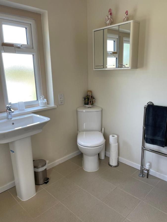 Cotswolds Luxury House In Central Bourton Large Sleeps 2-11. Pet Friendly. Екстериор снимка