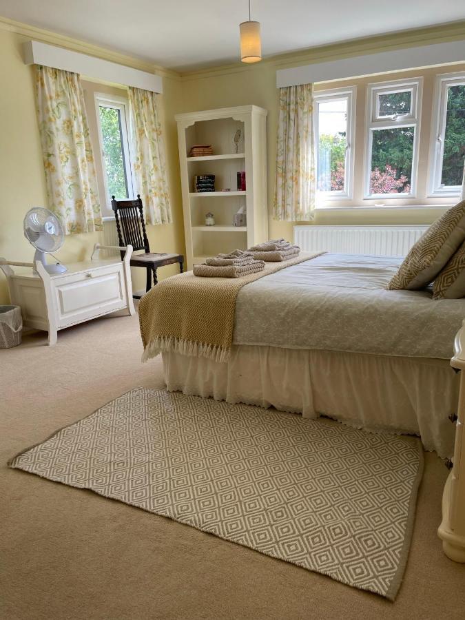 Cotswolds Luxury House In Central Bourton Large Sleeps 2-11. Pet Friendly. Екстериор снимка
